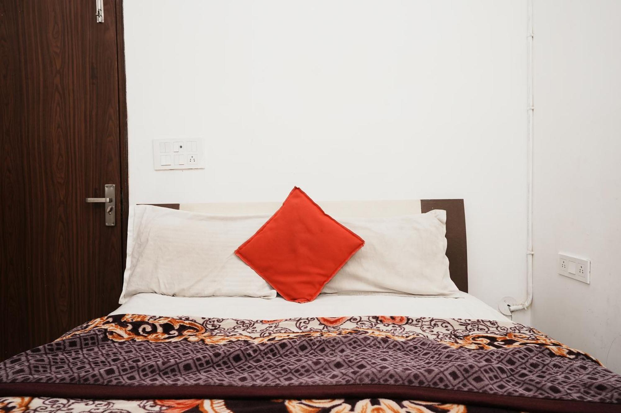 Hotel Sunrise Moon Neu-Delhi Exterior foto